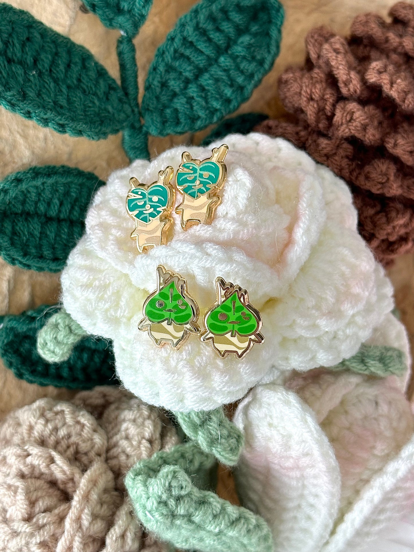 Mini Korok Earrings (Marka & Cut Heart)