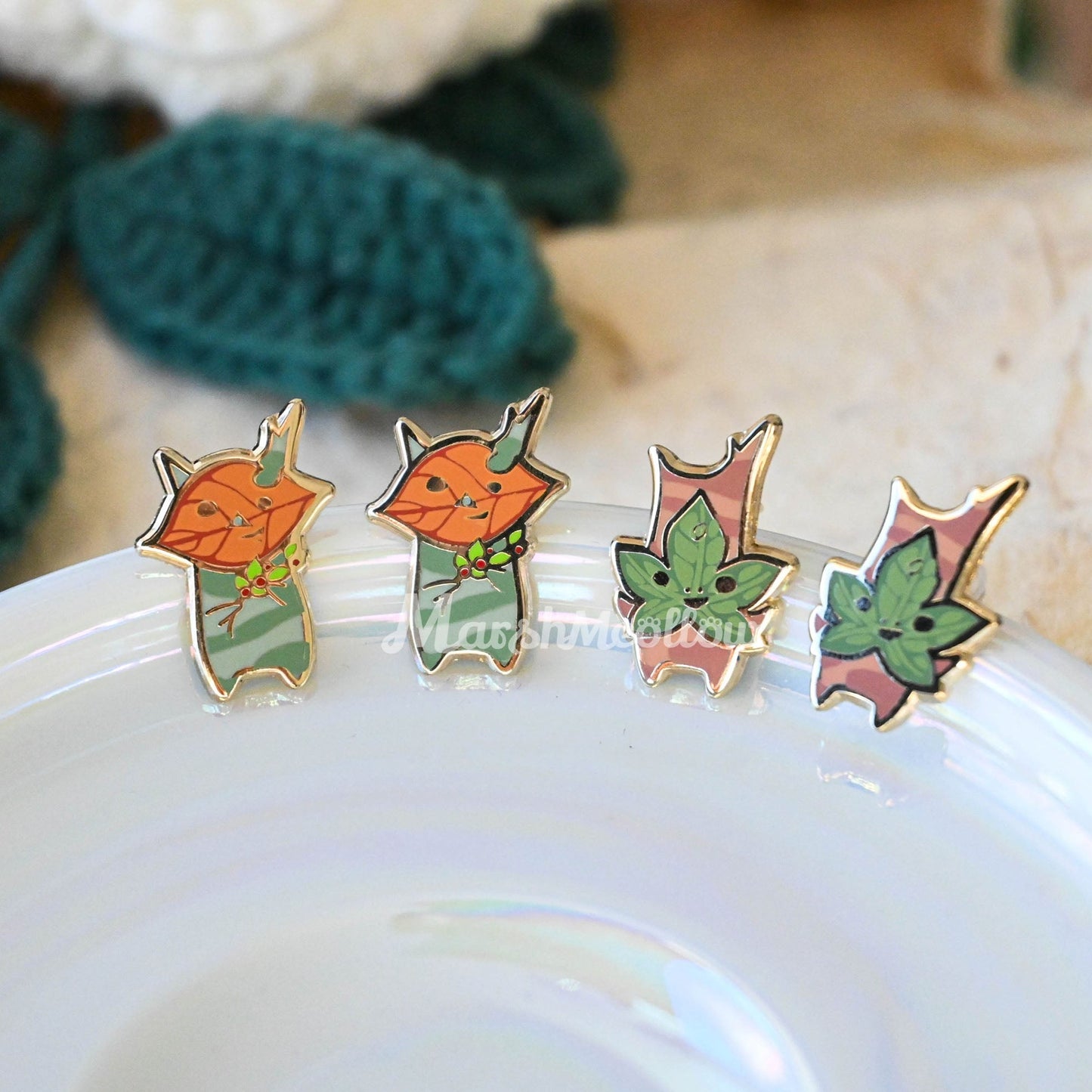 red leaf  and maple korok earrings